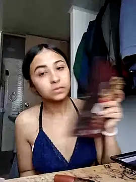 Hot Teens69 online show from February 5, 9:29 pm