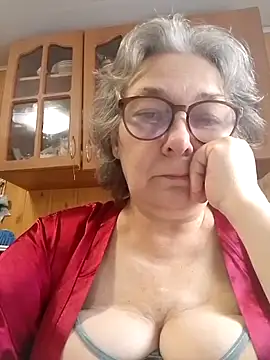IrinaSweet54 online show from June 3, 8:17 am