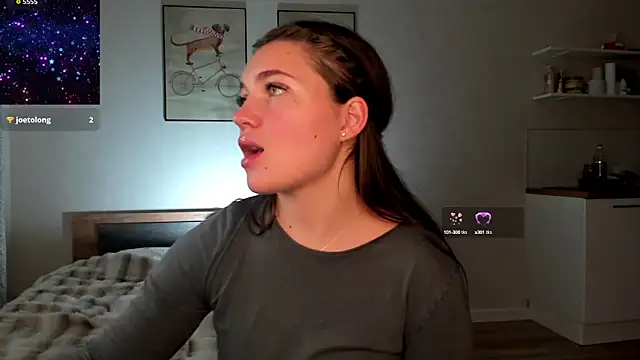 Snapshot of michelle_mirr chatting on October 18, 4:08 pm michelle mirr online show from October 18, 4:08 pm