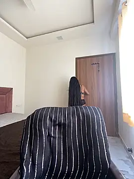 miss lina online show from February 6, 8:18 am