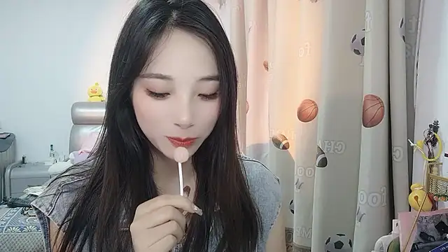 ooo   mimi online show from December 4, 1:09 pm