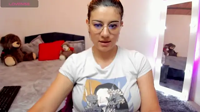 oliviacarltonn  online show from January 24, 8:11 pm