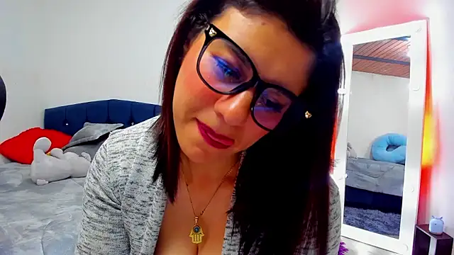 oliviacarltonn  online show from February 13, 3:56 pm