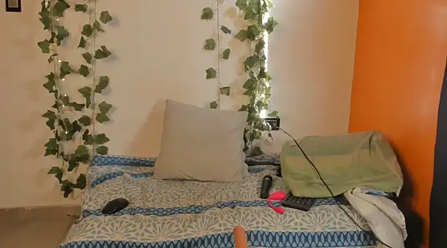 Cataleya19   online show from March 11, 1:12 pm