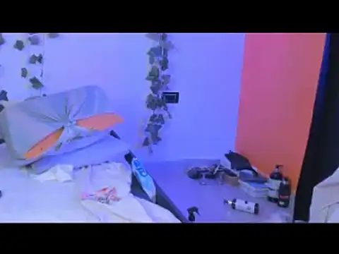 Snapshot of Cataleya19__ chatting on February 9, 9:24 am Cataleya19 online show from February 9, 9:24 am