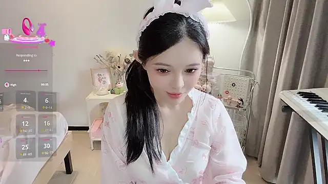 Snapshot of S-wan chatting on October 20, 4:35 am S-wan online show from October 20, 4:35 am