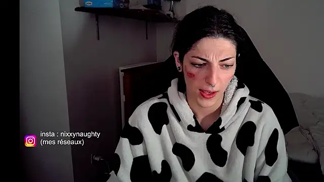 Nixxy naughty online show from December 16, 10:03 pm