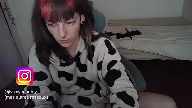 Nixxy naughty online show from February 18, 11:41 pm