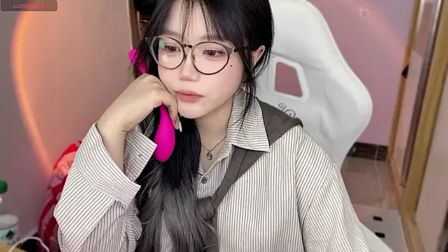 xiSSts online show from December 20, 4:53 am