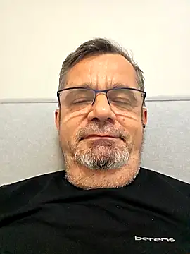 axecoman60 online show from December 4, 8:50 pm