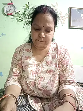 Kavya kapoor online show from February 5, 1:33 pm