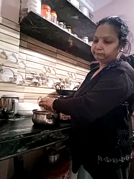 Kavya kapoor online show from February 7, 3:01 am