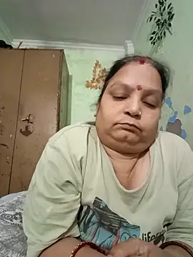 Snapshot of Kavya_kapoor chatting on October 1, 8:42 am Kavya kapoor online show from October 1, 8:42 am