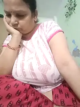 Snapshot of Kavya_kapoor chatting on October 4, 8:01 am Kavya kapoor online show from October 4, 8:01 am