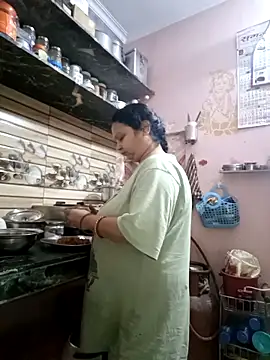 Snapshot of Kavya_kapoor chatting on October 9, 2:42 am Kavya kapoor online show from October 9, 2:42 am