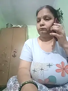 Kavya kapoor online show from March 1, 5:04 pm