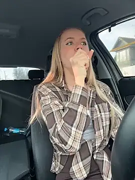 Devill Angel  online show from March 12, 6:30 am