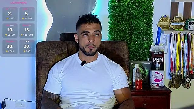 ERIC HARRISON online show from March 8, 10:45 pm