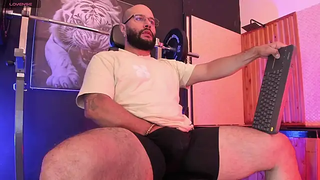 Luke  09 online show from March 11, 11:49 am