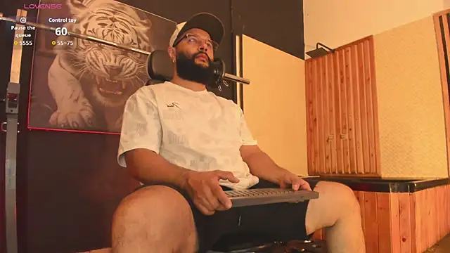 Luke  09 online show from May 10, 11:48 am
