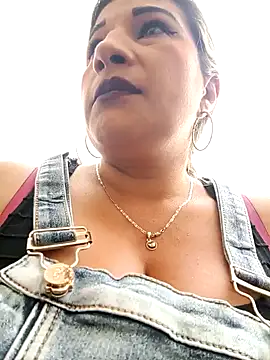 Hannahcandyy online show from December 31, 4:46 pm