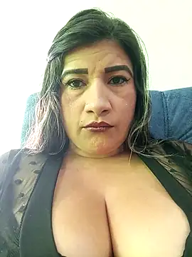 Hannahcandyy online show from March 21, 9:29 pm