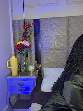 Snapshot of Lola_King chatting on February 21, 3:40 am Lola King online show from February 21, 3:40 am