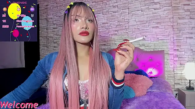 Snapshot of kitty_queen10 chatting on October 27, 11:52 pm kitty queen10 online show from October 27, 11:52 pm