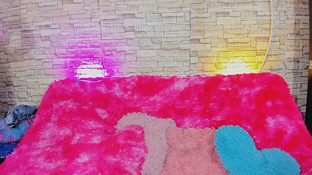 Snapshot of kitty_queen10 chatting on February 20, 4:20 am kitty queen10 online show from February 20, 4:20 am