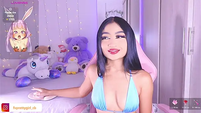 Snapshot of urfavprettygirl chatting on April 21, 10:10 am urfavprettygirl online show from April 21, 10:10 am
