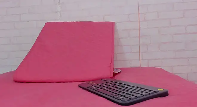 Snapshot of rosse_thompson11 chatting on January 10, 7:11 pm rosse thompson11 online show from January 10, 7:11 pm