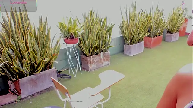 Snapshot of SaraDreamss chatting on March 18, 2:31 pm SaraDreamss online show from March 18, 2:31 pm