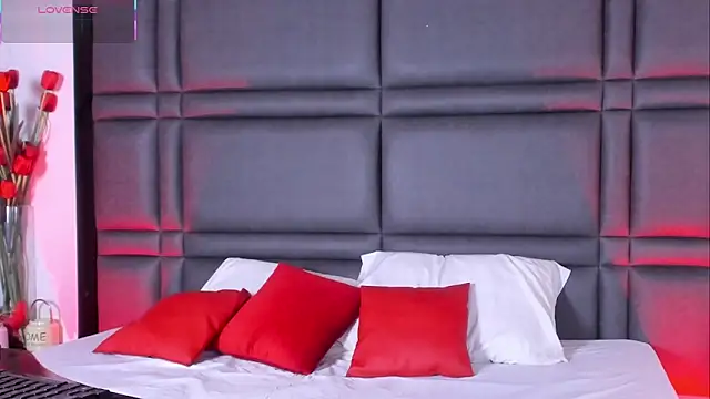 Snapshot of SaraDreamss chatting on March 25, 1:50 pm SaraDreamss online show from March 25, 1:50 pm