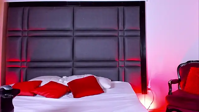 Snapshot of SaraDreamss chatting on March 28, 2:05 pm SaraDreamss online show from March 28, 2:05 pm