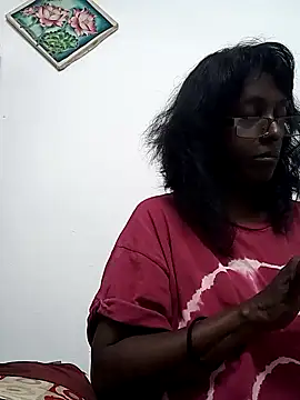 mamakarma1403 online show from February 1, 11:48 pm