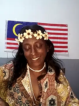 Snapshot of mamakarma1403 chatting on October 8, 1:42 pm mamakarma1403 online show from October 8, 1:42 pm