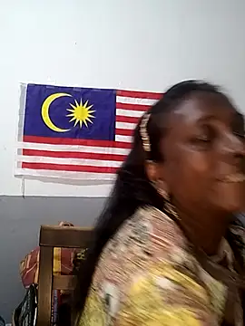 Snapshot of mamakarma1403 chatting on October 9, 1:53 pm mamakarma1403 online show from October 9, 1:53 pm