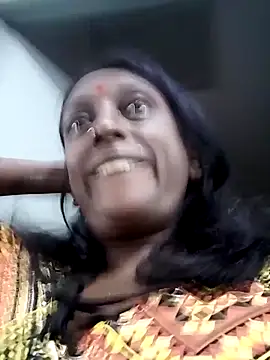 Snapshot of mamakarma1403 chatting on October 16, 12:00 am mamakarma1403 online show from October 16, 12:00 am