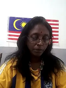 Snapshot of mamakarma1403 chatting on October 27, 4:16 am mamakarma1403 online show from October 27, 4:16 am