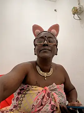Snapshot of mamakarma1403 chatting on July 28, 12:48 pm mamakarma1403 online show from July 28, 12:48 pm