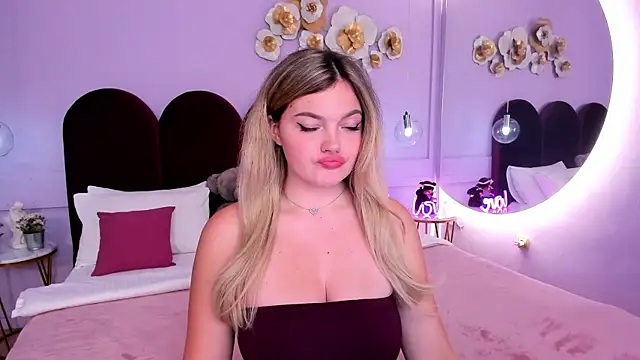 ZaraBloom online show from October 20, 3:23 pm