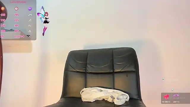 Snapshot of Sofia_Burbano chatting on September 26, 4:49 am Sofia Burbano online show from September 26, 4:49 am