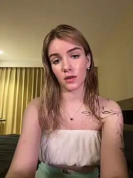 Snapshot of SpiceJessy chatting on February 2, 2:02 pm SpiceJessy online show from February 2, 2:02 pm
