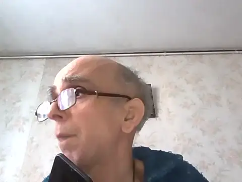 Snapshot of mariusica1@xh chatting on September 25, 8:40 am mariusica1xh online show from September 25, 8:40 am