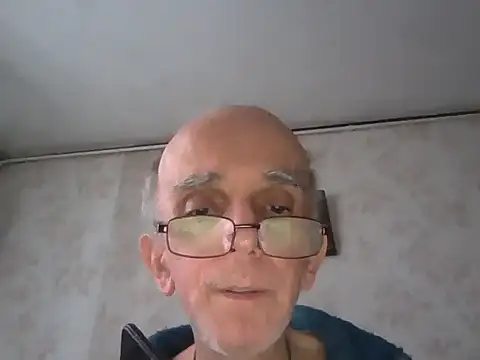 Snapshot of mariusica1@xh chatting on October 2, 7:26 am mariusica1xh online show from October 2, 7:26 am