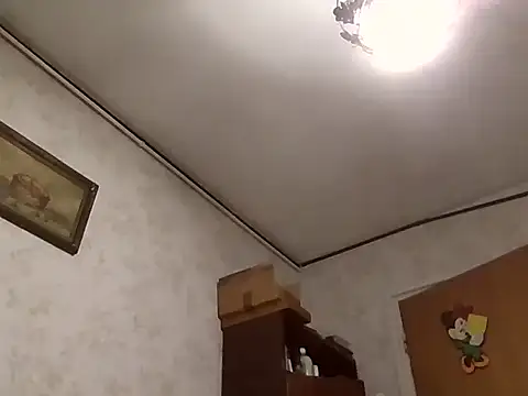 Snapshot of mariusica1@xh chatting on October 8, 12:30 am mariusica1xh online show from October 8, 12:30 am