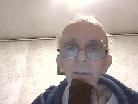 Snapshot of mariusica1@xh chatting on November 2, 5:04 pm mariusica1xh online show from November 2, 5:04 pm