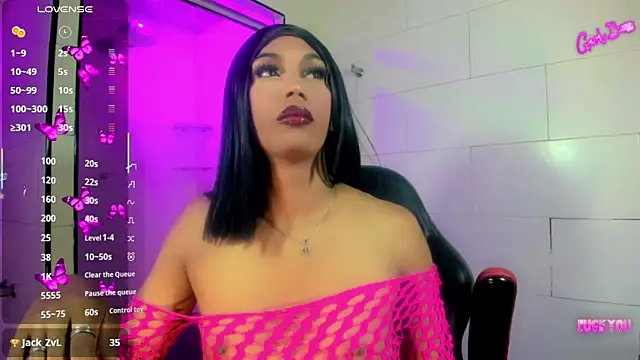 nicol gill  online show from March 25, 11:27 am