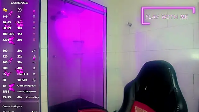 nicol gill  online show from March 30, 10:49 am