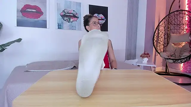 Angela donnato online show from September 18, 3:30 am